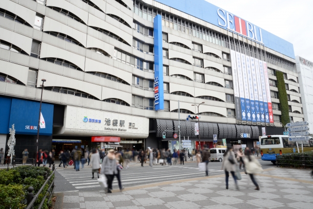 池袋駅東口