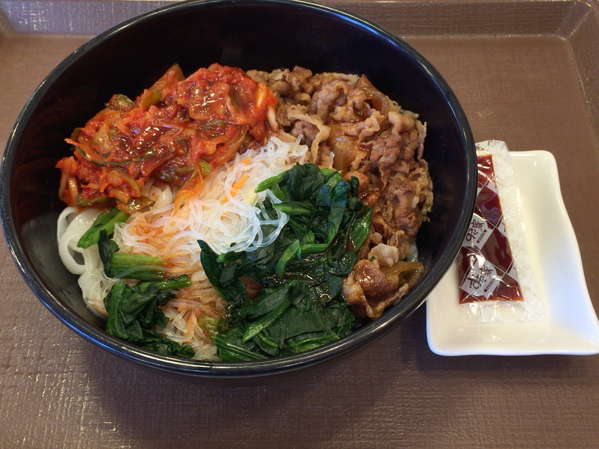 すき家の『低糖質ロカボ牛ビビン麺』を食べてみた。糖質制限に最高すぎる珠玉の逸品だったので感動を伝えたい。　